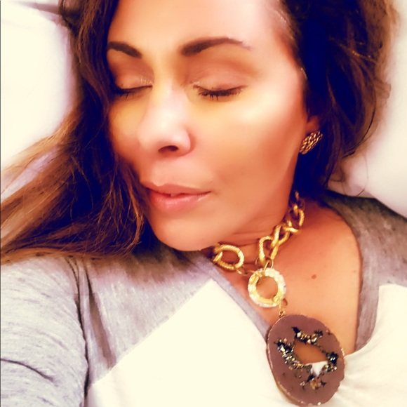 Meet your Posher, Tara - Picture 2 of 5